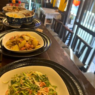 旬の食材を使った毎日変わるおばんざい🥢 心温まるオカンの味を…